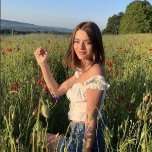 Meet your Posher, Christine